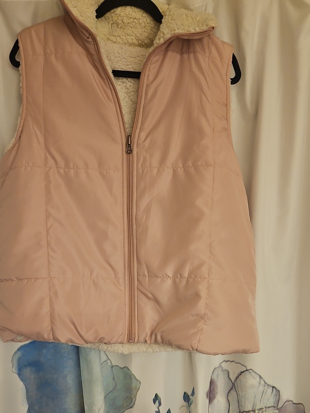 Women's Light Pink Sherpa-Lined Vest Jacket